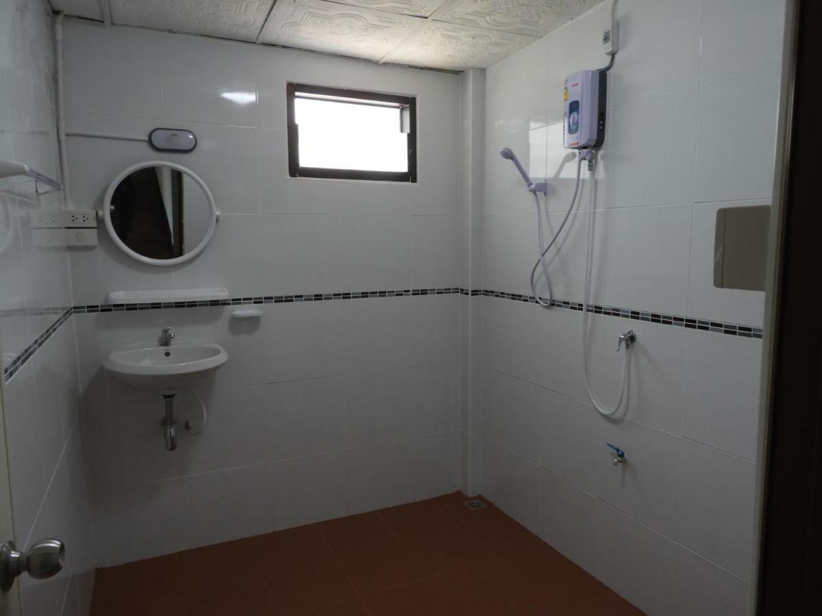 P'Lyn House Hotel Csiangmaj Kültér fotó