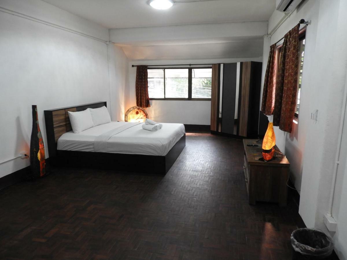 P'Lyn House Hotel Csiangmaj Kültér fotó